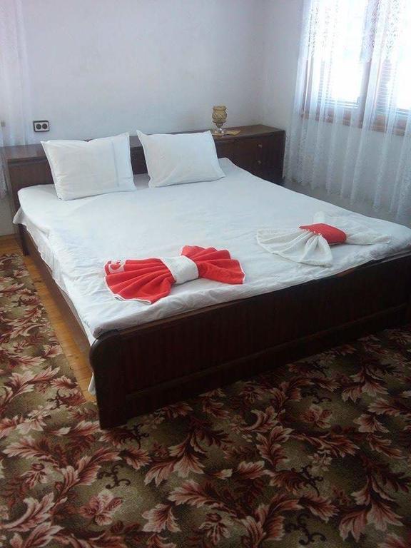Guest House Ahp Mala Carkva Szoba fotó