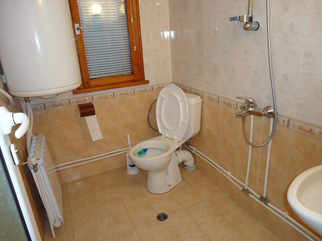 Guest House Ahp Mala Carkva Szoba fotó