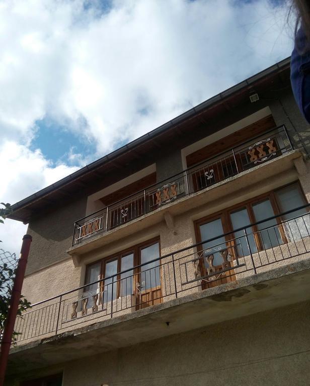 Guest House Ahp Mala Carkva Szoba fotó