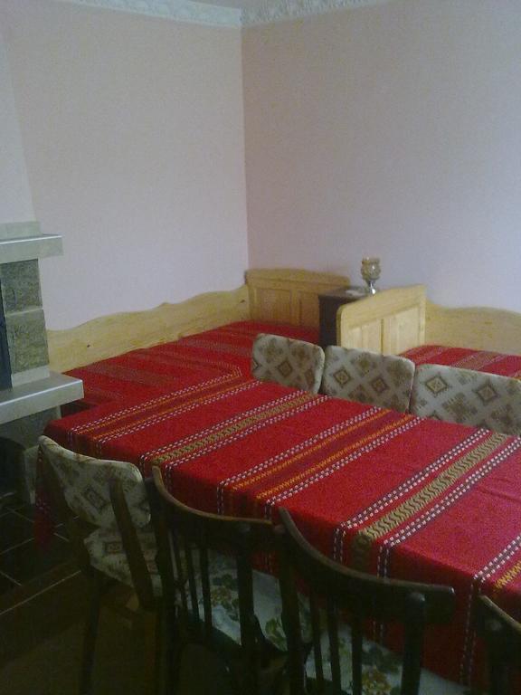 Guest House Ahp Mala Carkva Szoba fotó