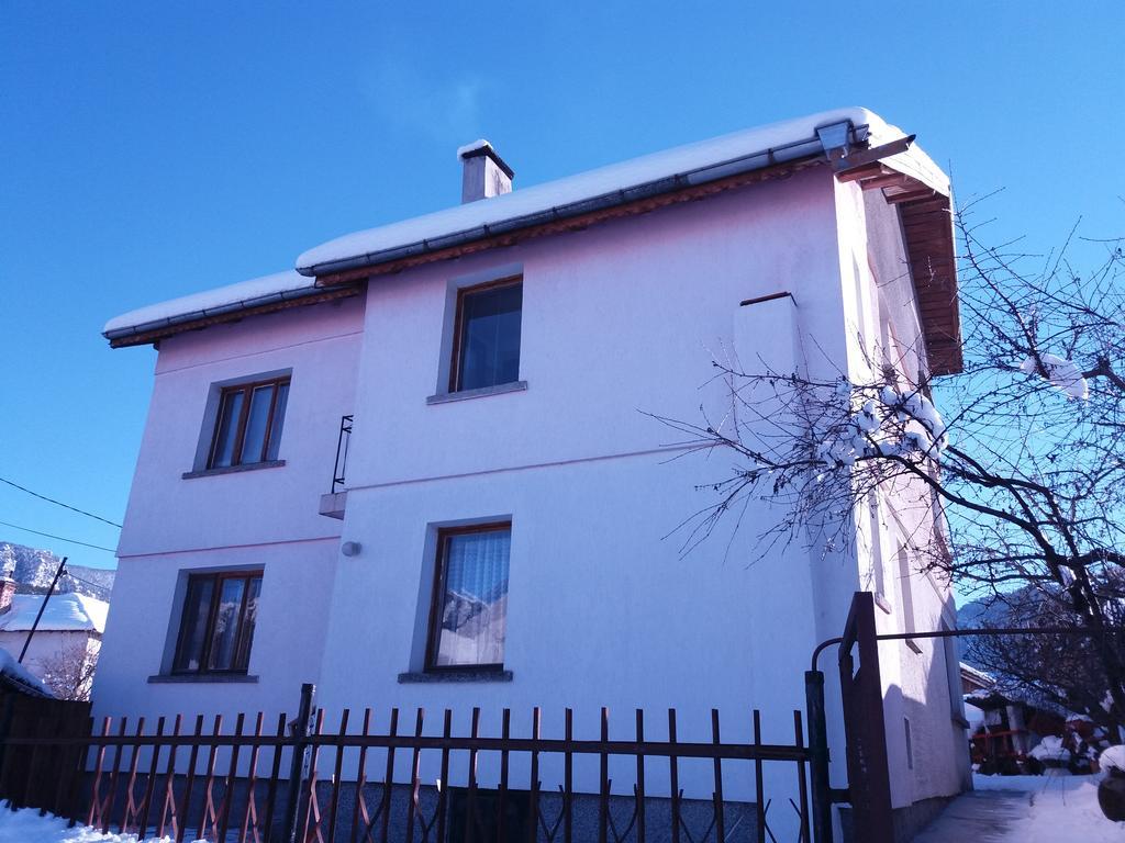 Guest House Ahp Mala Carkva Kültér fotó